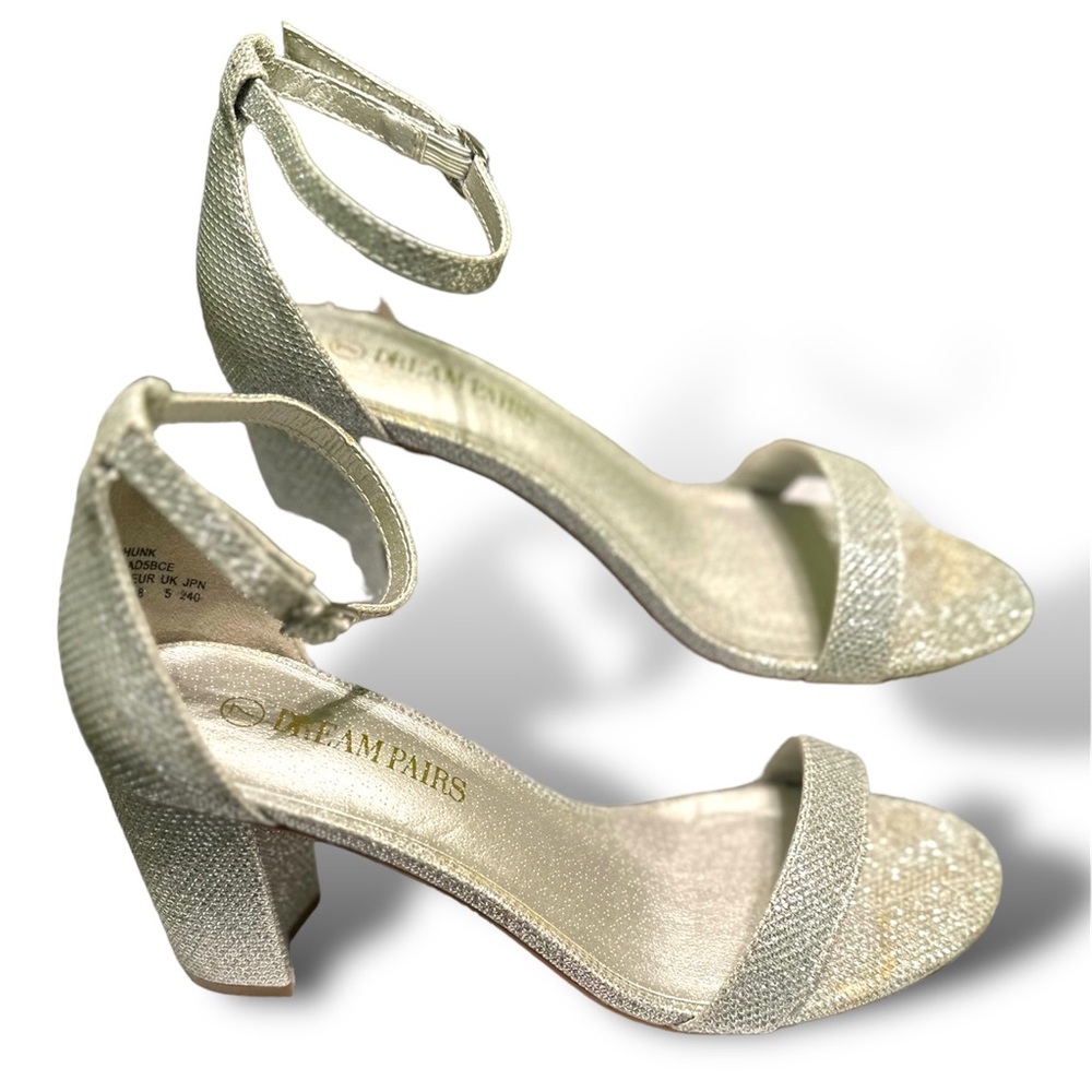 Dream Pairs Silver Sparkle 3in. Chunky Ankle Strap Heel; size 7